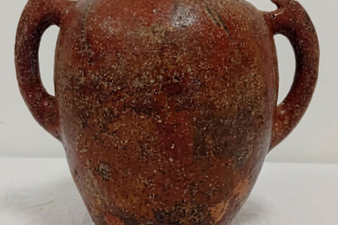 Dérestauration et Ré-restauration d’une jarre en poterie du 20e siècle (Région de la Kabylie)