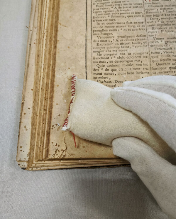Projet de Conservation- Restauration d’un livre de Latin « BREVIARIUM » du 18e siècle