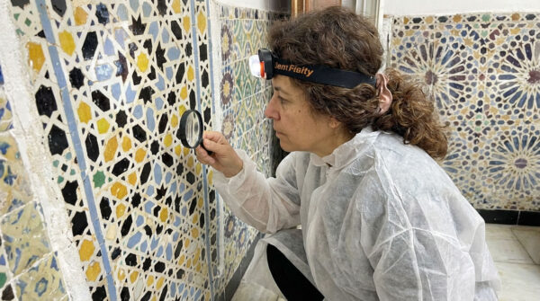 Conservation préventive et mise en valeur des carreaux de faïence (Zellige) exposés au musée public national des antiquités d’Alger